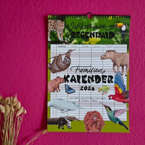 Lilies Berlin Shop Foto vom Familienkalender 2026 mit Lettering und Illustration